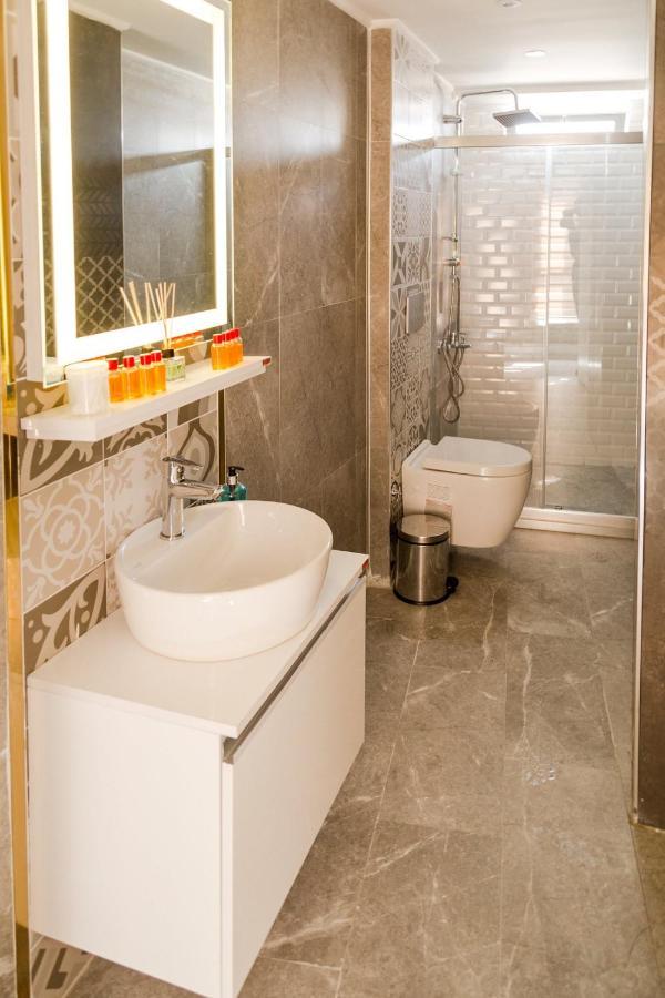 The Sisli Corner Park Inn Истанбул Екстериор снимка